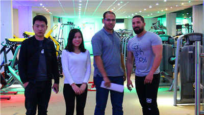 埃及客户来中国进口博菲特健身器材