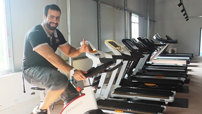 沙特客户在博菲特旧厂体验健身器械